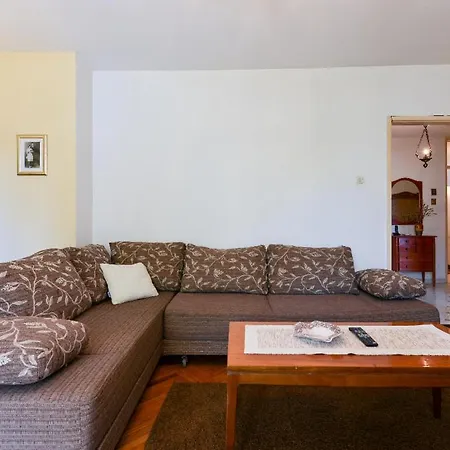 Historic Centre Apartment *